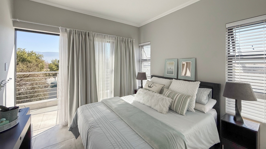 3 Bedroom Property for Sale in Everglades Estate North West